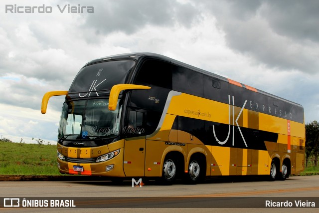 Expresso JK 21118 na cidade de Ceilândia, Distrito Federal, Brasil, por Ricardo Vieira. Número da foto: #8761781.