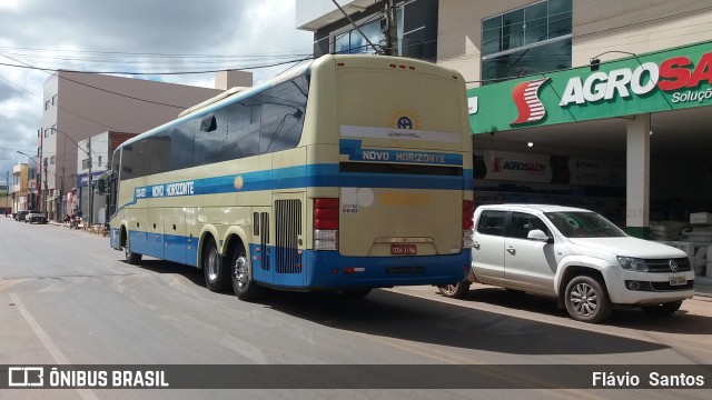 Viação Novo Horizonte 1034211 na cidade de Barra da Estiva, Bahia, Brasil, por Flávio  Santos. ID da foto: 8765347.