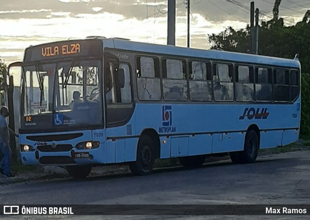 SOUL - Sociedade de Ônibus União Ltda. 7029 na cidade de Alvorada, Rio Grande do Sul, Brasil, por Max Ramos. Número da foto: #8763702.