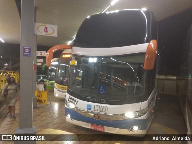 Expresso União 20037 na cidade de João Monlevade, Minas Gerais, Brasil, por Adriano  Almeida. Número da foto: #8770355.