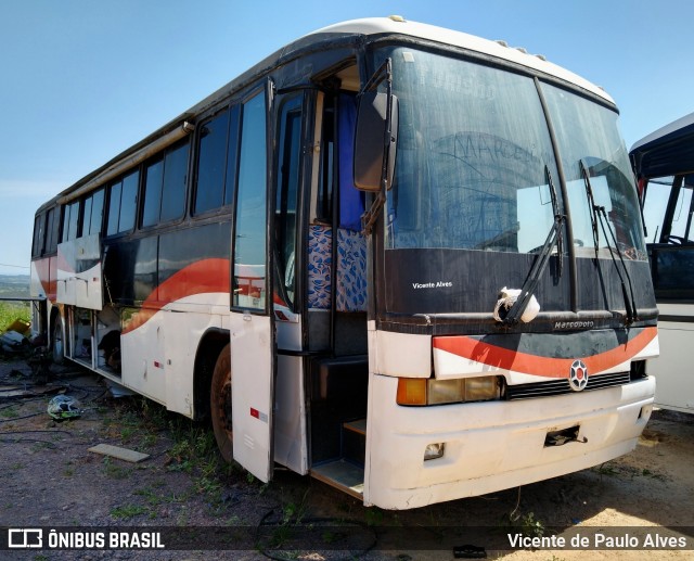 Sucata e Desmanches 3255 na cidade de Santo Antônio do Monte, Minas Gerais, Brasil, por Vicente de Paulo Alves. ID da foto: 8768734.