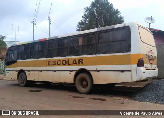 Ônibus Particulares 0591 na cidade de Natalândia, Minas Gerais, Brasil, por Vicente de Paulo Alves. Número da foto: #8772339.