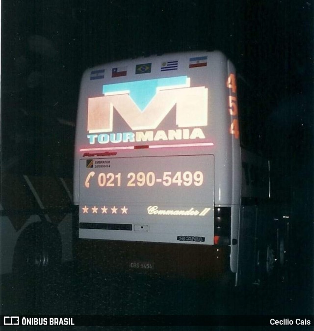 Tour Mania 454 na cidade de Queluz, São Paulo, Brasil, por Cecilio Cais. Número da foto: #8702079.