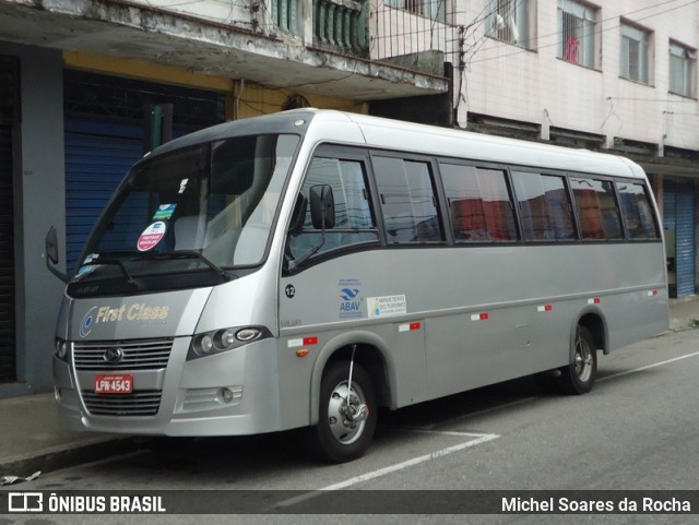 First Class Locadora 12 na cidade de Petrópolis, Rio de Janeiro, Brasil, por Michel Soares da Rocha. ID da foto: 8778229.