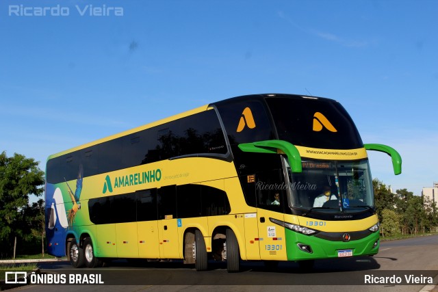 Viação Amarelinho 13301 na cidade de Brasília, Distrito Federal, Brasil, por Ricardo Vieira. Número da foto: #8704045.