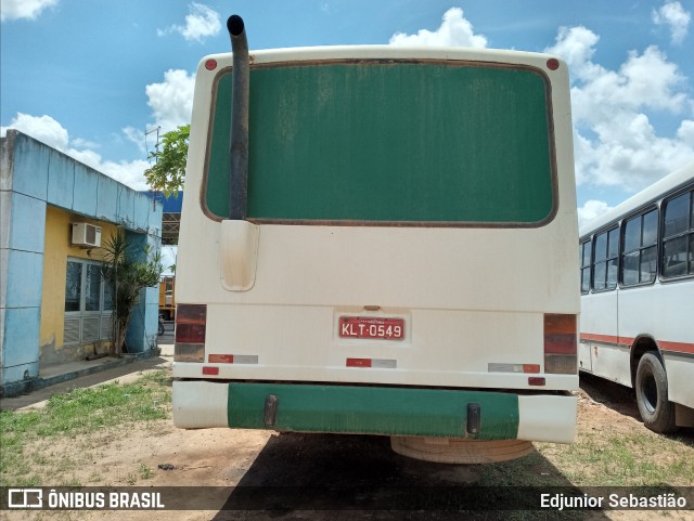 Ônibus Particulares KLT0549 na cidade de Itaquitinga, Pernambuco, Brasil, por Edjunior Sebastião. ID da foto: 8706158.