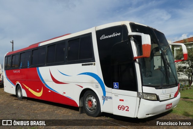 Turismo Grécia 692 na cidade de Assis, São Paulo, Brasil, por Francisco Ivano. Número da foto: #8707564.