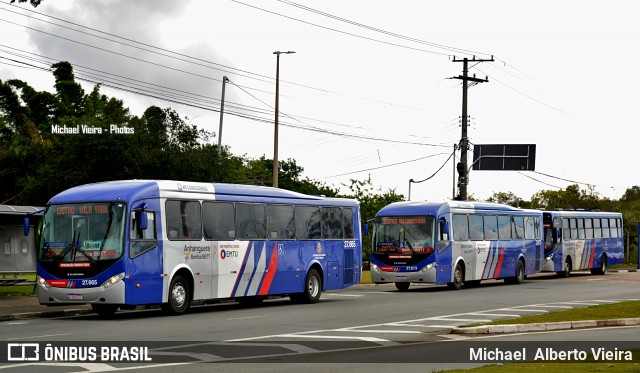 BBTT - Benfica Barueri Transporte e Turismo 27.665 na cidade de Barueri, São Paulo, Brasil, por Michael  Alberto Vieira. Número da foto: #8707914.