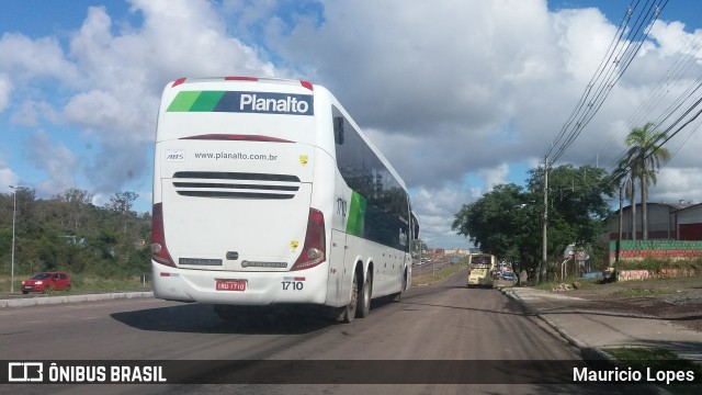 Planalto Transportes 1710 na cidade de Santa Maria, Rio Grande do Sul, Brasil, por Mauricio Lopes. ID da foto: 8714176.