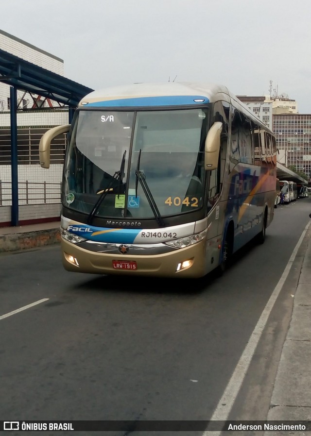 Fácil Transportes e Turismo RJ 140.042 na cidade de Duque de Caxias, Rio de Janeiro, Brasil, por Anderson Nascimento . Número da foto: #8712325.
