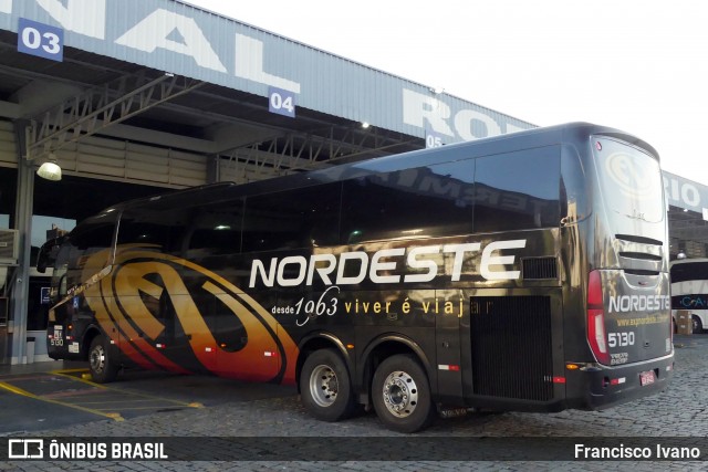 Expresso Nordeste 5130 na cidade de Balneário Camboriú, Santa Catarina, Brasil, por Francisco Ivano. Número da foto: #8711947.