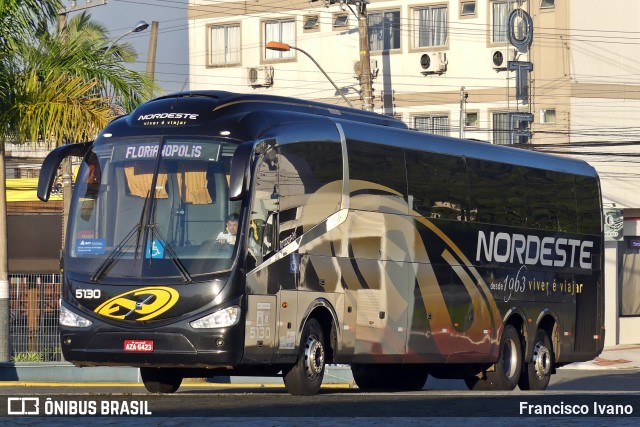 Expresso Nordeste 5130 na cidade de Balneário Camboriú, Santa Catarina, Brasil, por Francisco Ivano. Número da foto: #8711938.