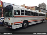 Autobuses sin identificación - Costa Rica  na cidade de Catedral, San José, San José, Costa Rica, por Andrés Martínez Rodríguez. Número da foto: #:id.