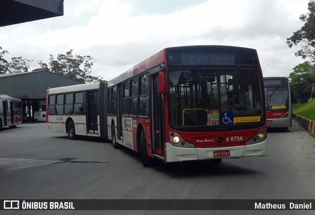 Express Transportes Urbanos Ltda 4 8754 na cidade de São Paulo, São Paulo, Brasil, por Matheus  Daniel. ID da foto: 8715765.