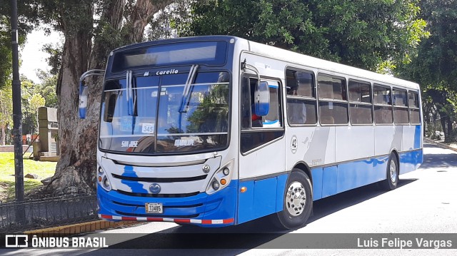 Buses Guadalupe 42 na cidade de San José, San José, Costa Rica, por Luis Felipe Vargas. Número da foto: #8718100.