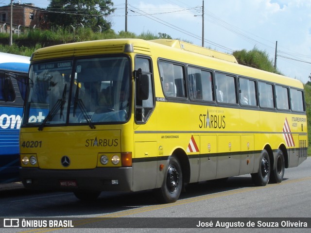 Viação Itapemirim 40201 na cidade de Barra do Piraí, Rio de Janeiro, Brasil, por José Augusto de Souza Oliveira. ID da foto: 8780303.