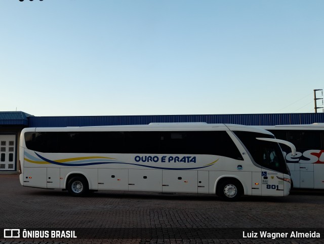 Viação Ouro e Prata 801 na cidade de Porto Alegre, Rio Grande do Sul, Brasil, por Luiz Wagner Almeida. Número da foto: #8804654.