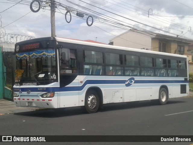 ATD - AutoTransportes Desamparados 03 na cidade de San Vicente, Moravia, San José, Costa Rica, por Daniel Brenes. ID da foto: 8805499.