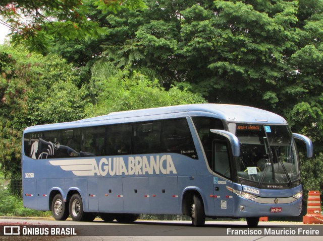 Viação Águia Branca 32050 na cidade de São Paulo, São Paulo, Brasil, por Francisco Mauricio Freire. ID da foto: 8807734.