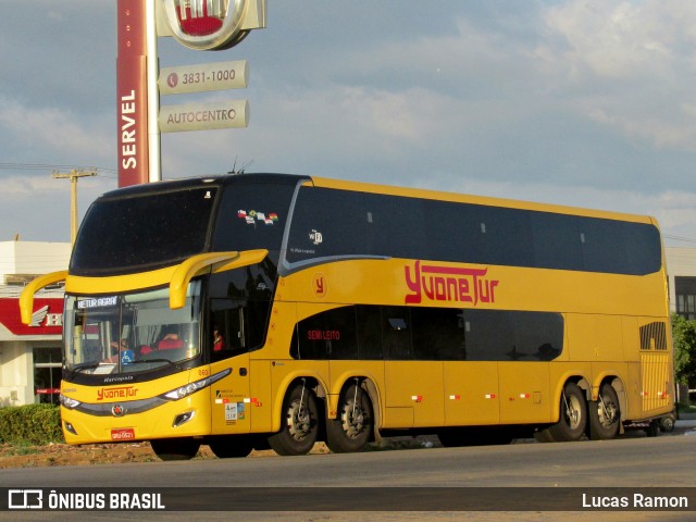 Yvone Tur 060 na cidade de Serra Talhada, Pernambuco, Brasil, por Lucas Ramon. Número da foto: #8811204.