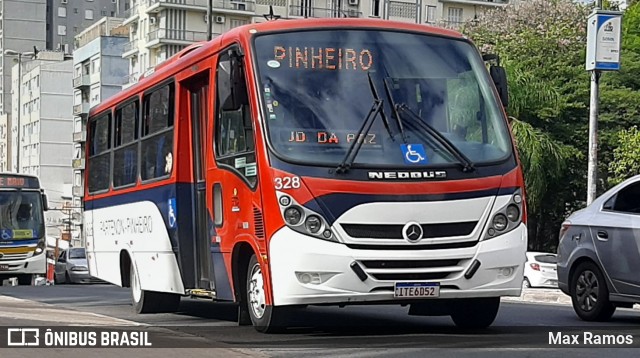 ATL - Associação dos Transportadores de Passageiros por Lotação 328 na cidade de Porto Alegre, Rio Grande do Sul, Brasil, por Max Ramos. ID da foto: 8810061.