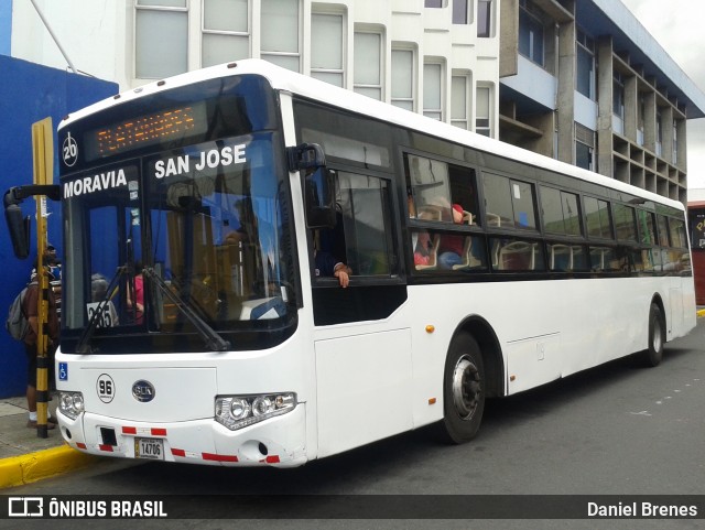 Transportes Paracito 96 na cidade de Carmen, San José, San José, Costa Rica, por Daniel Brenes. Número da foto: #8811558.