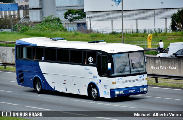 Ônibus Particulares 007 na cidade de Barueri, São Paulo, Brasil, por Michael  Alberto Vieira. Número da foto: #8815133.