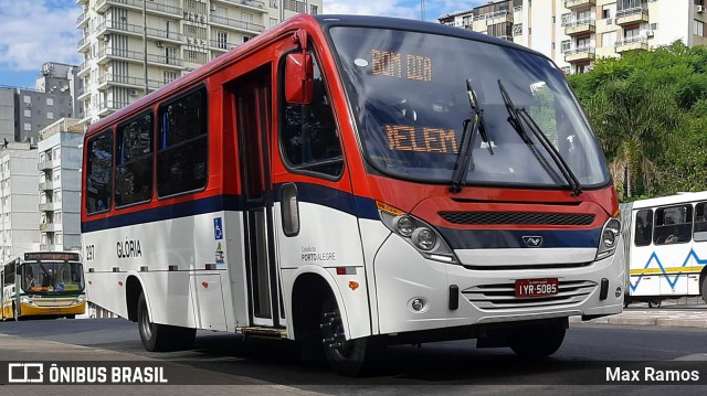 ATL - Associação dos Transportadores de Passageiros por Lotação 297 na cidade de Porto Alegre, Rio Grande do Sul, Brasil, por Max Ramos. ID da foto: 8816268.