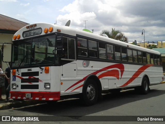Arnoldo Ocampo 20 na cidade de Merced, San José, San José, Costa Rica, por Daniel Brenes. Número da foto: #8815734.