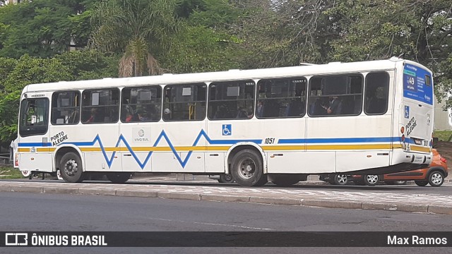Trevo Transportes Coletivos 1051 na cidade de Porto Alegre, Rio Grande do Sul, Brasil, por Max Ramos. Número da foto: #8819065.