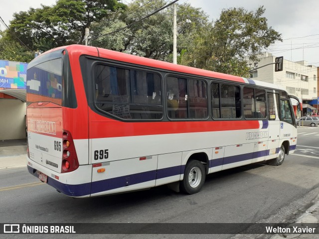 Viação Piracicabana 695 na cidade de São Bernardo do Campo, São Paulo, Brasil, por Welton Xavier. Número da foto: #8822985.