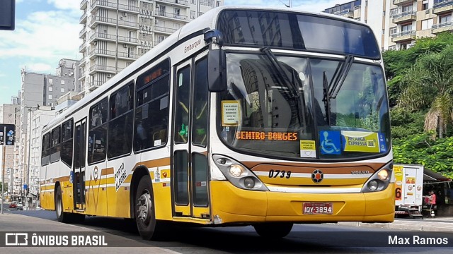 Companhia Carris Porto-Alegrense 0739 na cidade de Porto Alegre, Rio Grande do Sul, Brasil, por Max Ramos. ID da foto: 8823795.