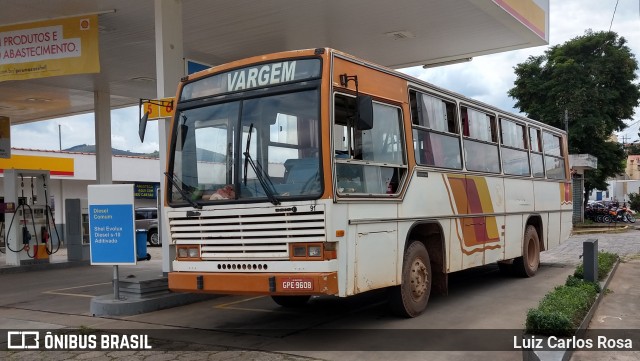 Ônibus Particulares 9608 na cidade de Baependi, Minas Gerais, Brasil, por Luiz Carlos Rosa. ID da foto: 8823105.