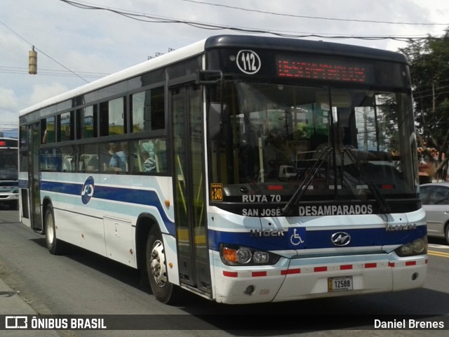 ATD - AutoTransportes Desamparados 112 na cidade de Catedral, San José, San José, Costa Rica, por Daniel Brenes. Número da foto: #8821769.
