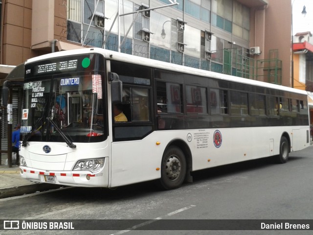Coesa 171 na cidade de Carmen, San José, San José, Costa Rica, por Daniel Brenes. Número da foto: #8821872.