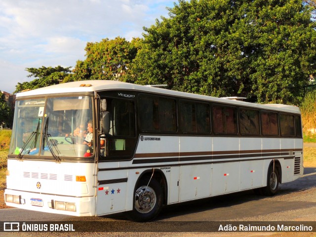 Ônibus Particulares 9208 na cidade de Belo Horizonte, Minas Gerais, Brasil, por Adão Raimundo Marcelino. ID da foto: 8828157.