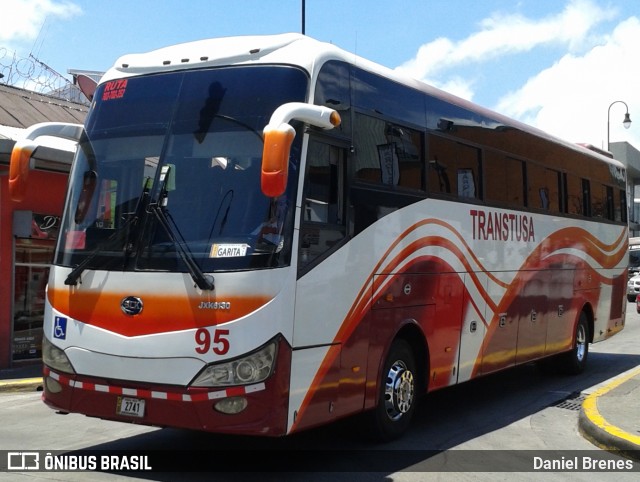 Transtusa 95 na cidade de Catedral, San José, San José, Costa Rica, por Daniel Brenes. Número da foto: #8824823.