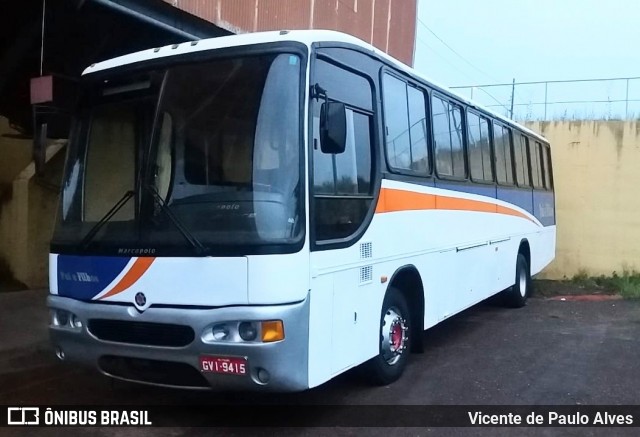 Ônibus Particulares 9415 na cidade de Itaúna, Minas Gerais, Brasil, por Vicente de Paulo Alves. Número da foto: #8827301.