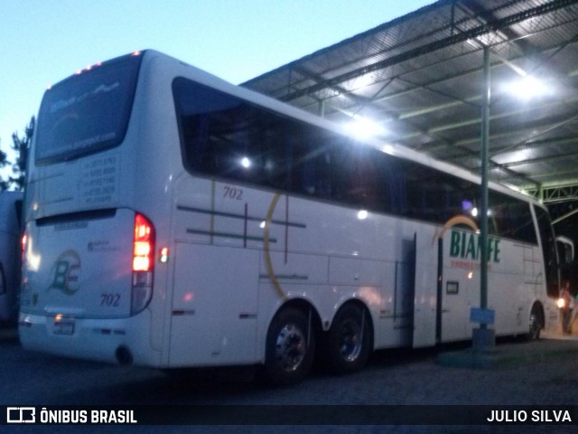 Bianfe Transportes e Turismo 702 na cidade de Cristal, Rio Grande do Sul, Brasil, por JULIO SILVA. ID da foto: 8825008.