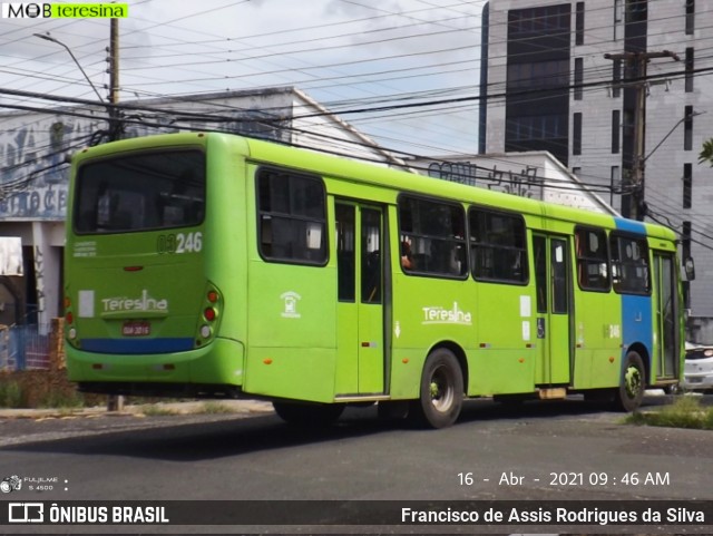 EMTRACOL - Empresa de Transportes Coletivos 03246 na cidade de Teresina, Piauí, Brasil, por Francisco de Assis Rodrigues da Silva. Número da foto: #8827439.