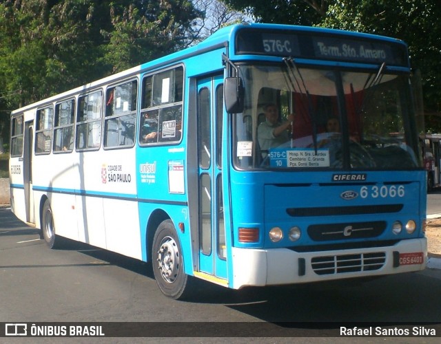 Viação Paratodos > São Jorge > Metropolitana São Paulo > Mobibrasil 6 3066 na cidade de São Paulo, São Paulo, Brasil, por Rafael Santos Silva. ID da foto: 8828242.