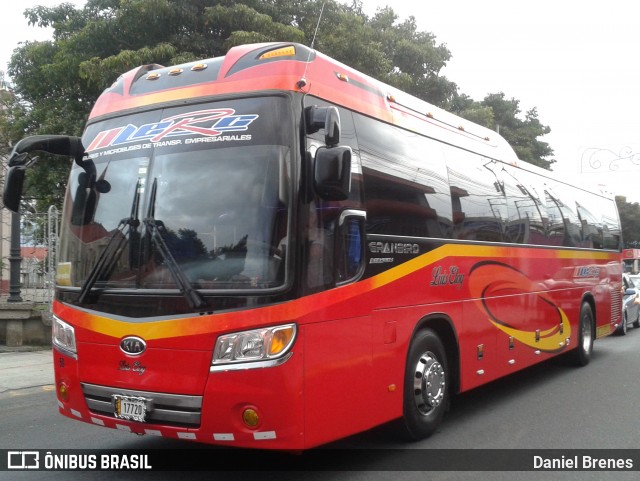 LERC 50 na cidade de San Vicente, Moravia, San José, Costa Rica, por Daniel Brenes. Número da foto: #8829778.