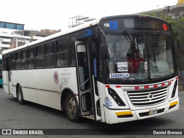 Coesa 135 na cidade de Catedral, San José, San José, Costa Rica, por Daniel Brenes. Número da foto: #8829578.