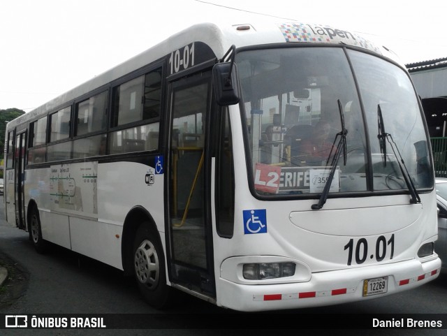 Discar 10-01 na cidade de San Francisco, Goicoechea, San José, Costa Rica, por Daniel Brenes. Número da foto: #8829751.