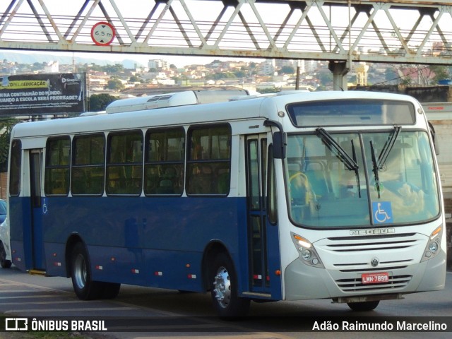 Ônibus Particulares 7899 na cidade de Belo Horizonte, Minas Gerais, Brasil, por Adão Raimundo Marcelino. Número da foto: #8783971.