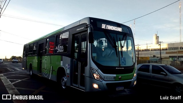 Viação Garcia 81006 na cidade de Sarandi, Paraná, Brasil, por Luiz Scaff. Número da foto: #8781332.