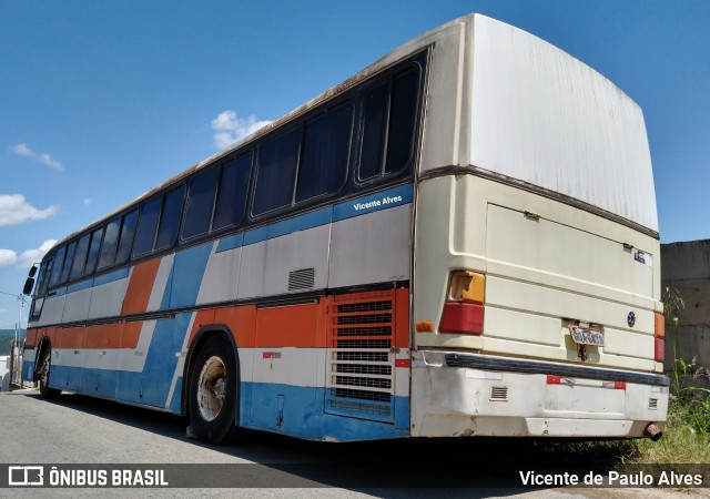 Ônibus Particulares 6073 na cidade de Santo Antônio do Monte, Minas Gerais, Brasil, por Vicente de Paulo Alves. ID da foto: 8783775.