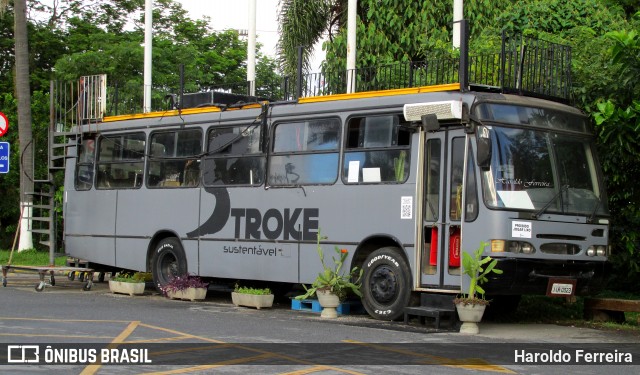 Ônibus Particulares STROKE SUSTENTáVEL na cidade de Itapevi, São Paulo, Brasil, por Haroldo Ferreira. Número da foto: #8833038.