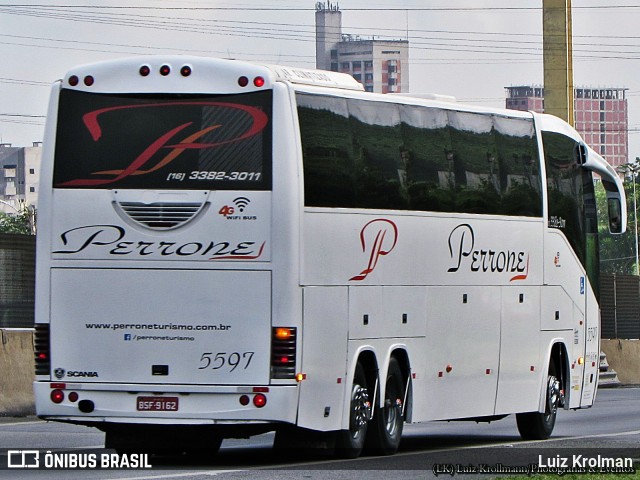 Perrone Viagens e Turismo 5597 na cidade de Aparecida, São Paulo, Brasil, por Luiz Krolman. Número da foto: #8832590.