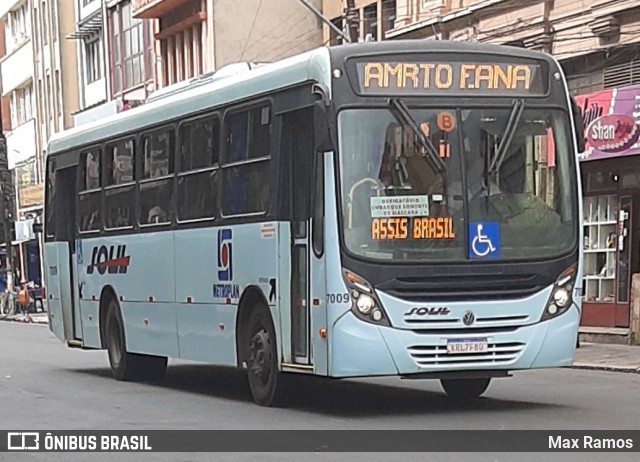 SOUL - Sociedade de Ônibus União Ltda. 7009 na cidade de Porto Alegre, Rio Grande do Sul, Brasil, por Max Ramos. Número da foto: #8833585.